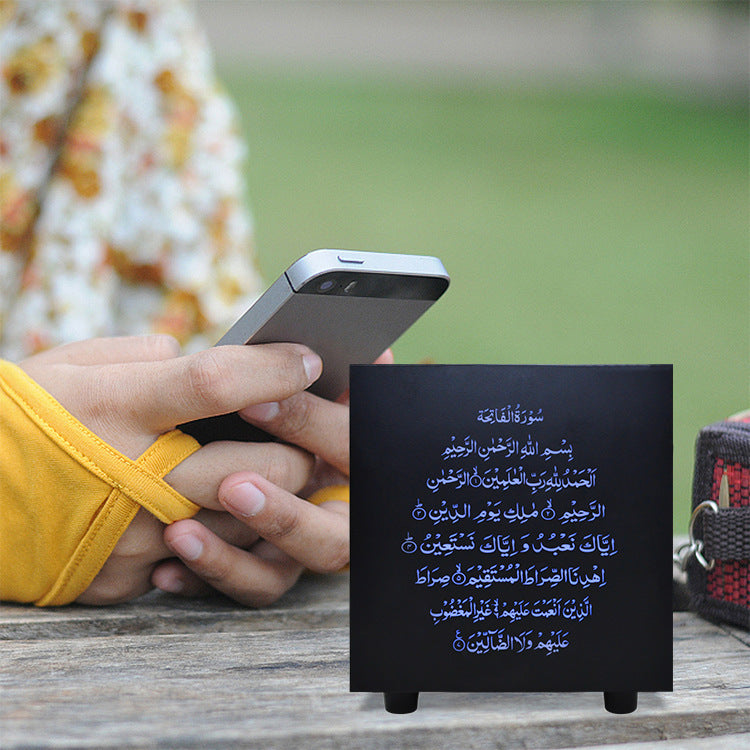 Quadratischer Koran-Bluetooth-Lautsprecher mit Touch-Bedienung und Lichtfunktion